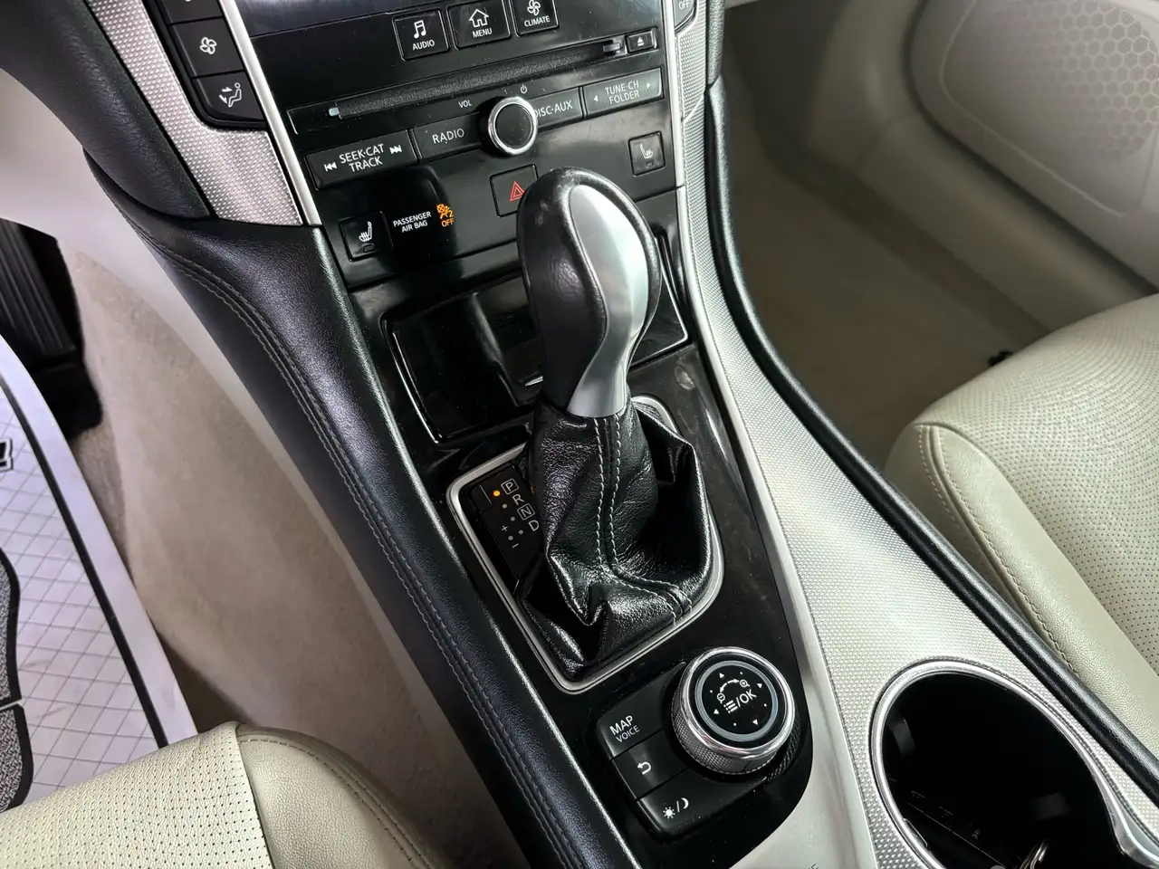 Infiniti Q50 fotografie Infiniti Q50