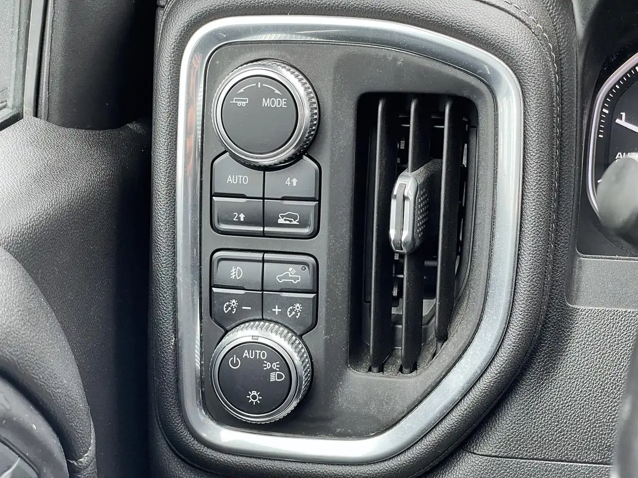 GMC Sierra 1500 photo GMC Sierra 1500