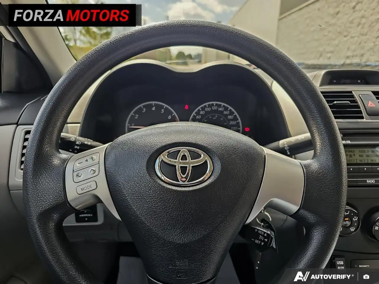 Toyota Corolla photo Toyota Corolla