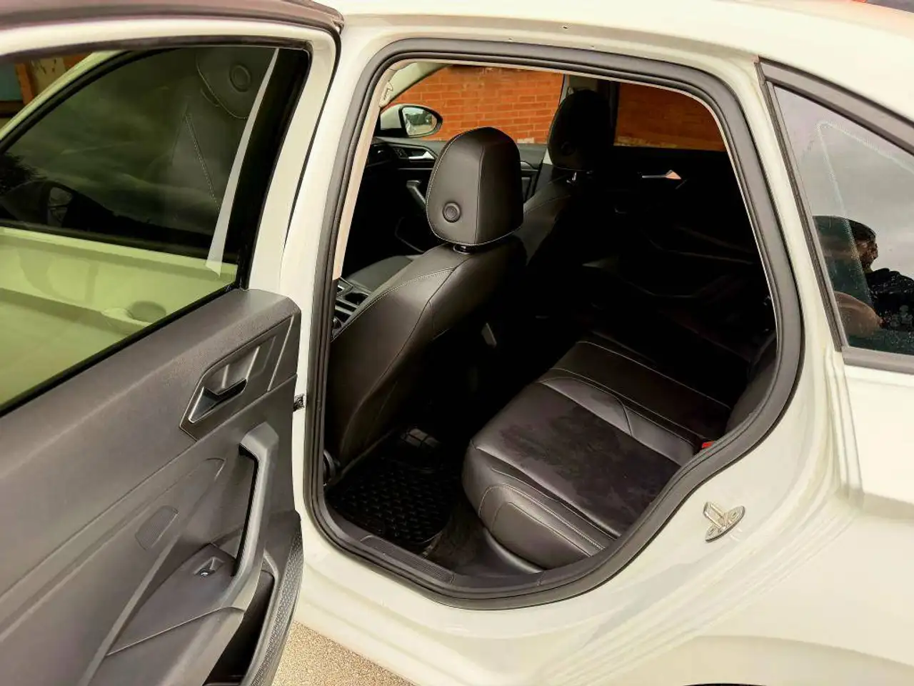 Volkswagen Jetta снимка Volkswagen Jetta