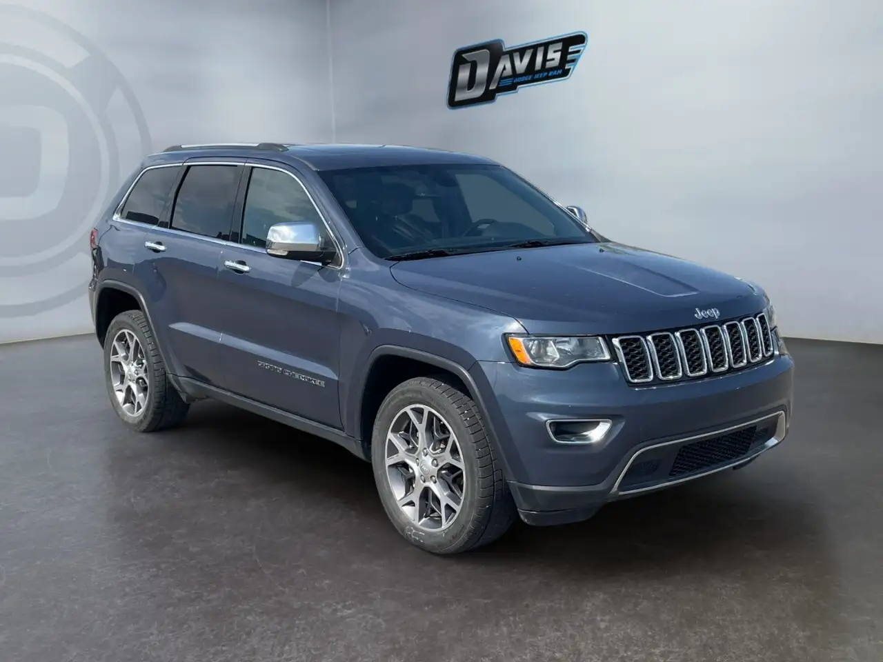 Jeep Grand Cherokee снимка Jeep Grand Cherokee
