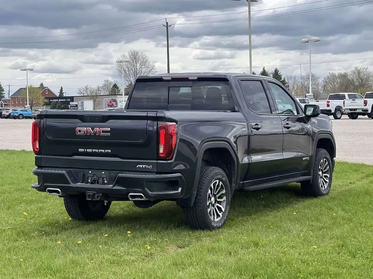 GMC Sierra 1500 снимка GMC Sierra 1500