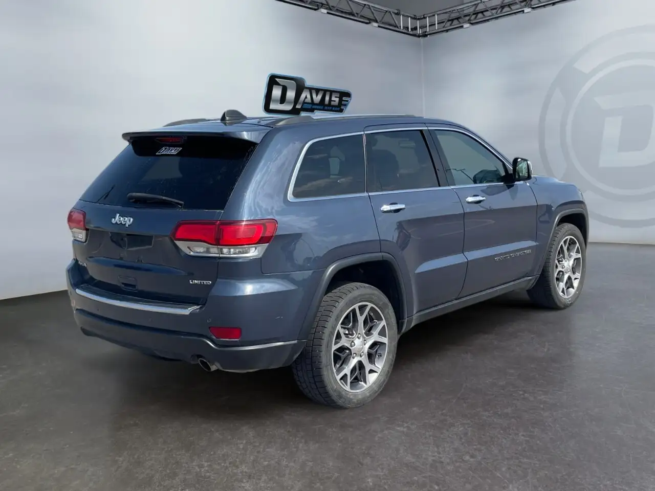 Jeep Grand Cherokee снимка Jeep Grand Cherokee