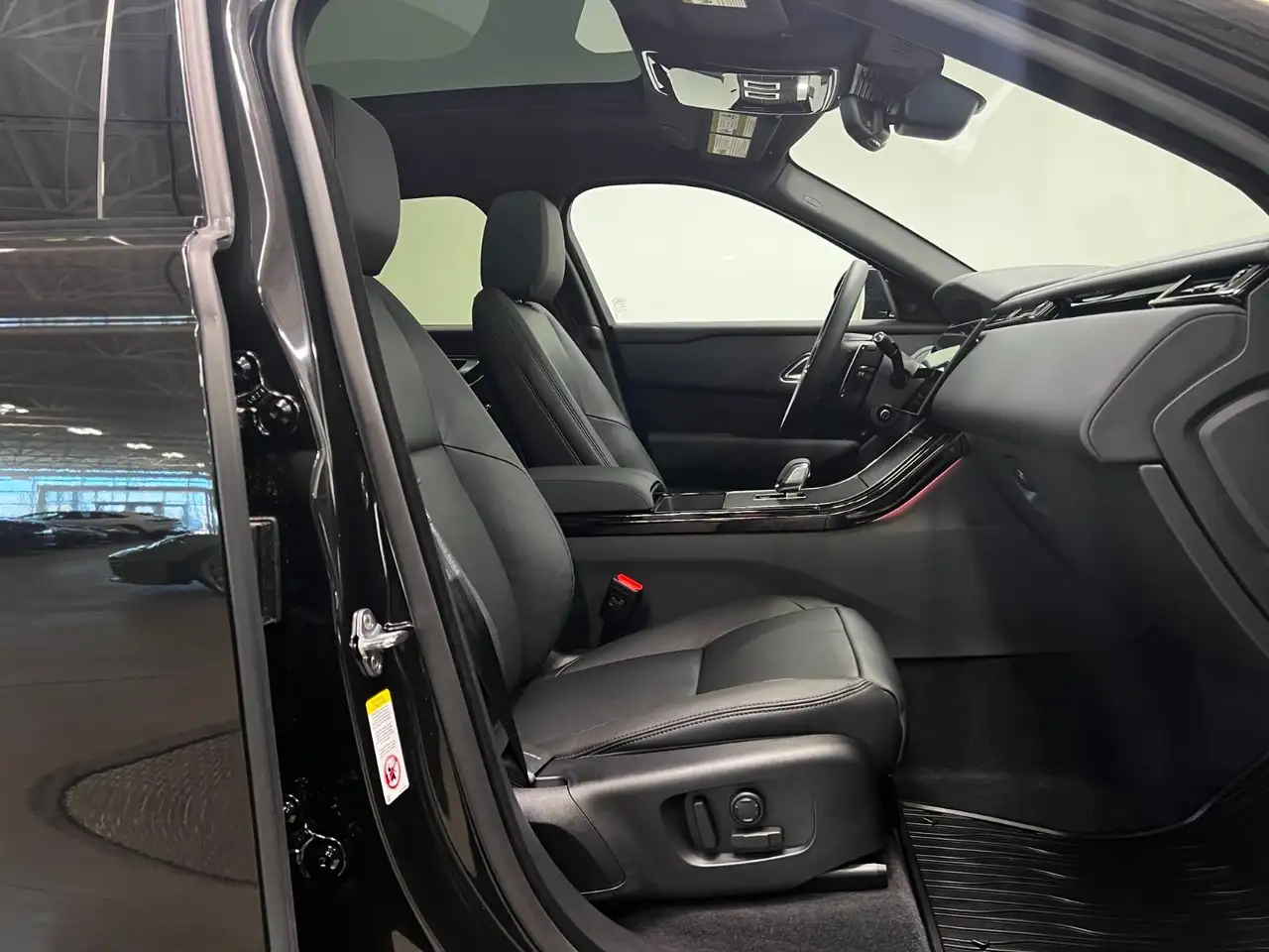 Land Rover Range Rover Velar снимка Land Rover Range Rover Velar