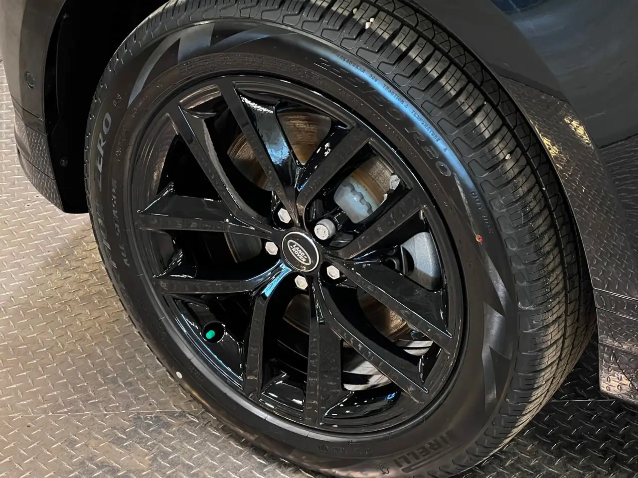 Land Rover Range Rover Velar снимка Land Rover Range Rover Velar