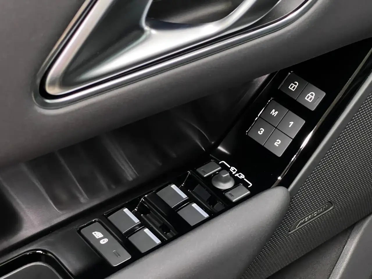 Land Rover Range Rover Velar снимка Land Rover Range Rover Velar