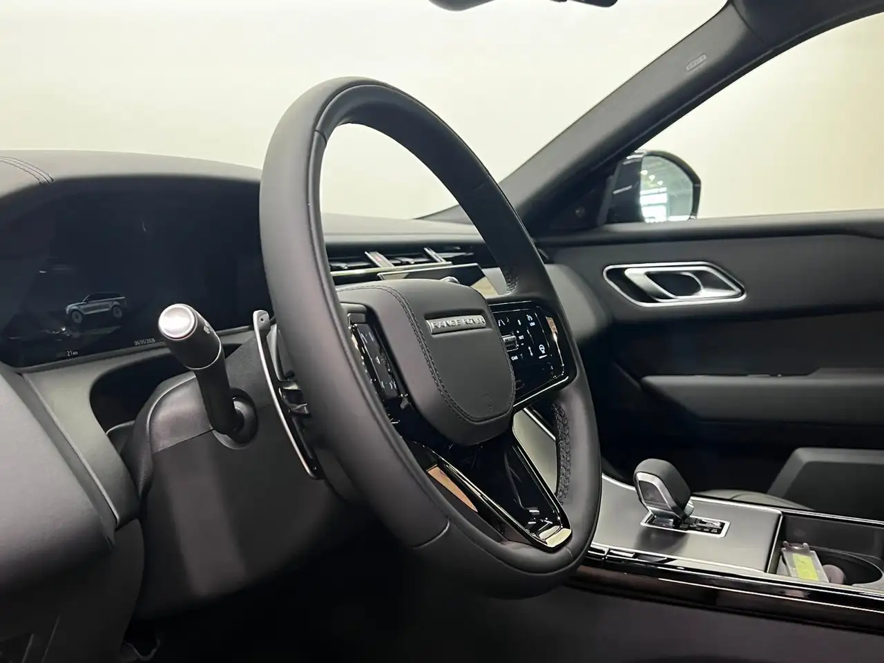 Land Rover Range Rover Velar снимка Land Rover Range Rover Velar