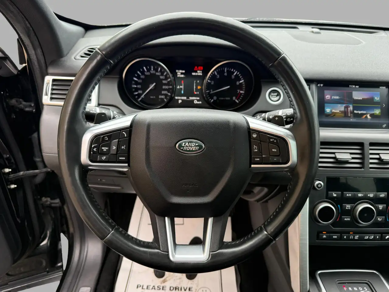 Land Rover Discovery Sport снимка Land Rover Discovery Sport