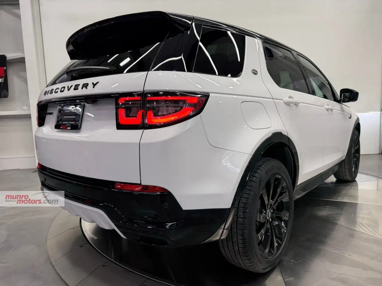 Land Rover Discovery Sport снимка Land Rover Discovery Sport