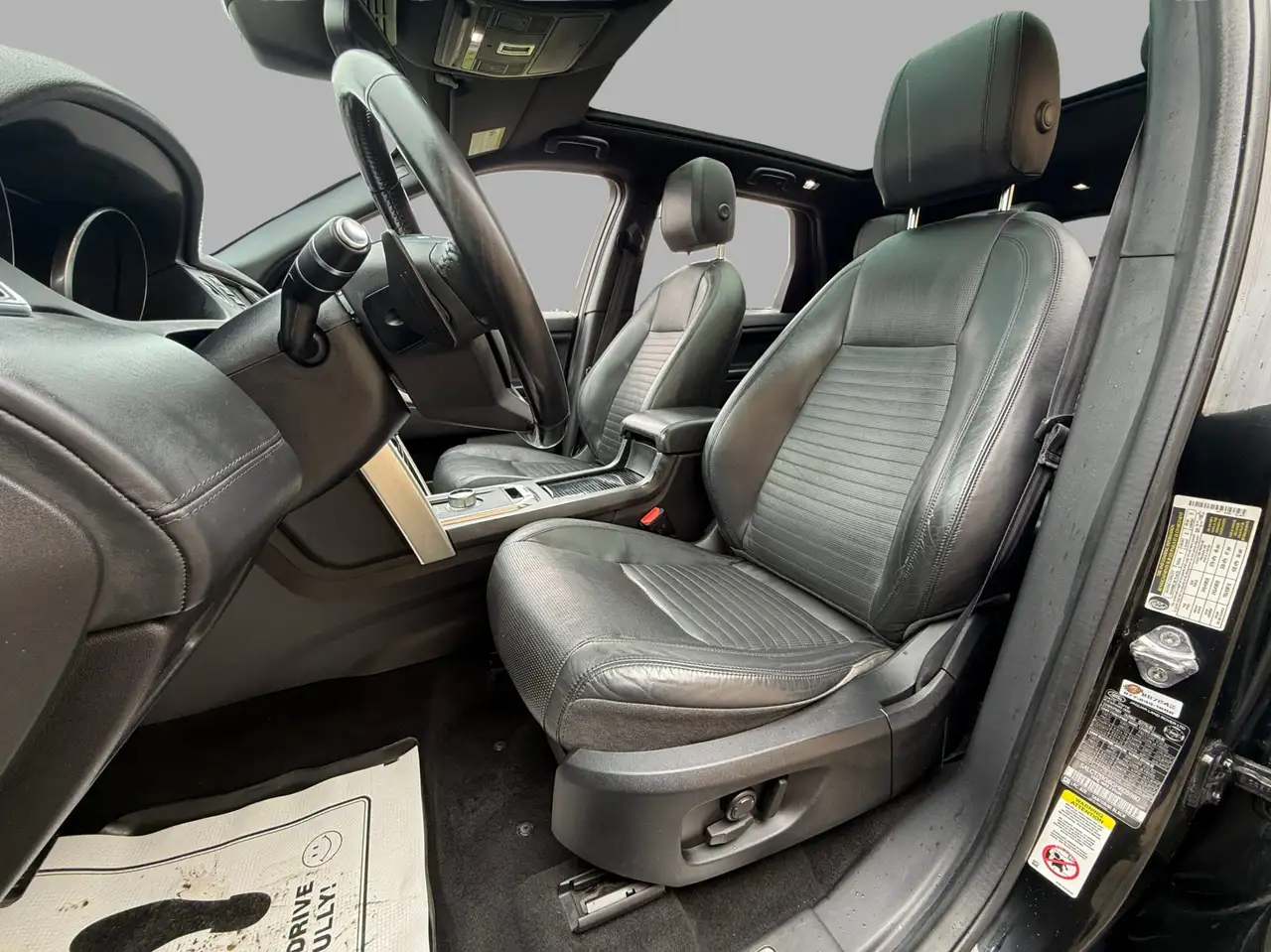 Land Rover Discovery Sport снимка Land Rover Discovery Sport