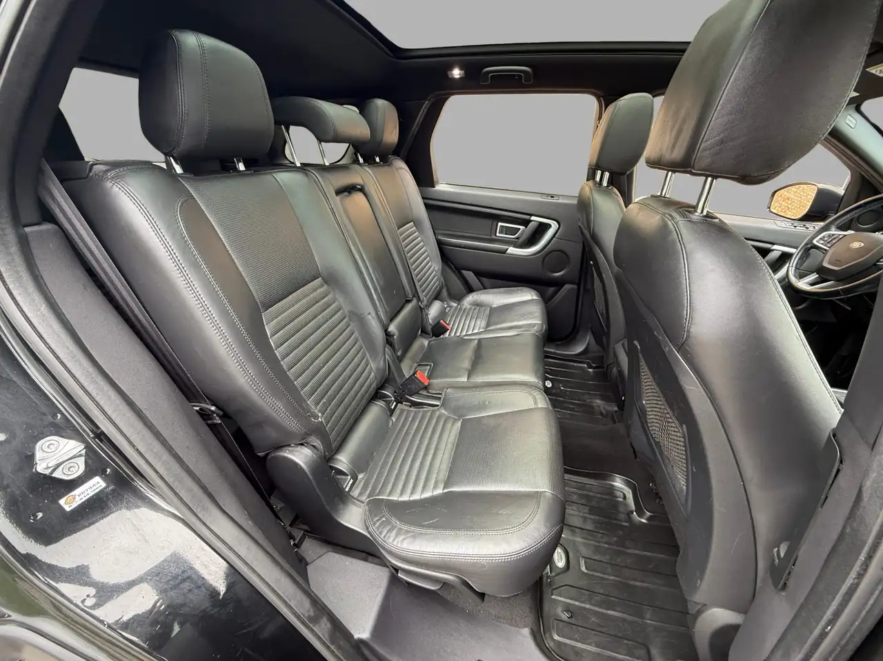 Land Rover Discovery Sport снимка Land Rover Discovery Sport