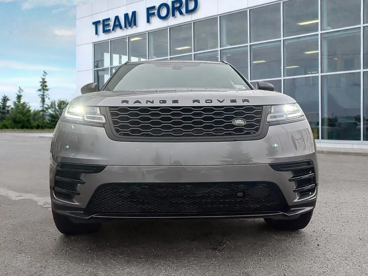 Land Rover Range Rover Velar снимка Land Rover Range Rover Velar