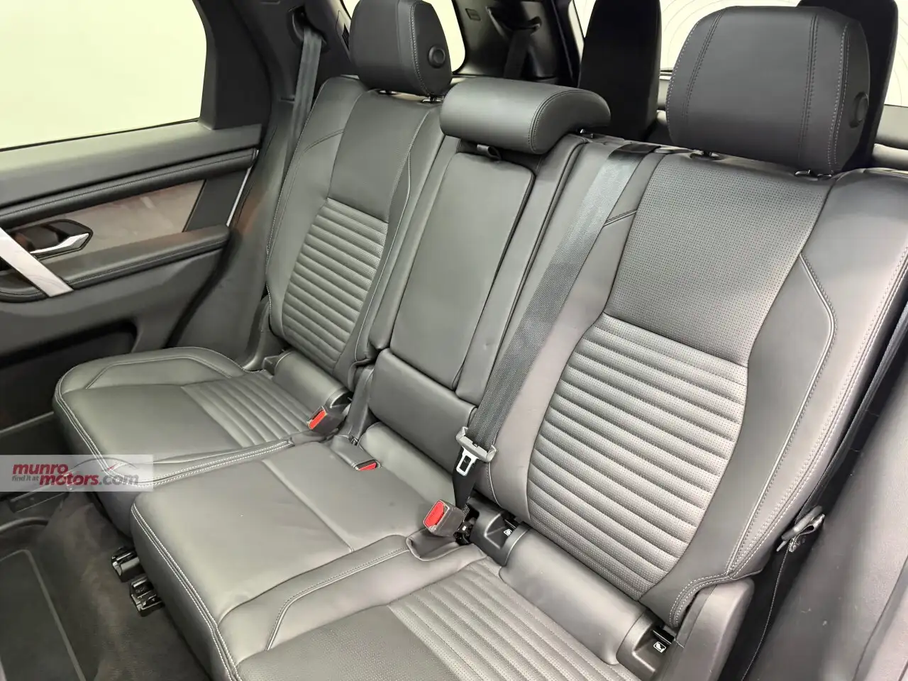 Land Rover Discovery Sport снимка Land Rover Discovery Sport
