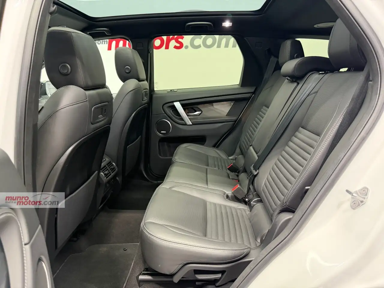 Land Rover Discovery Sport снимка Land Rover Discovery Sport