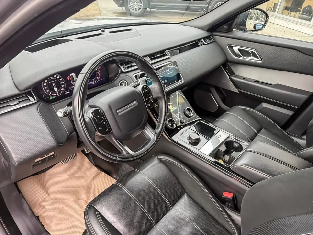 Land Rover Range Rover Velar снимка Land Rover Range Rover Velar
