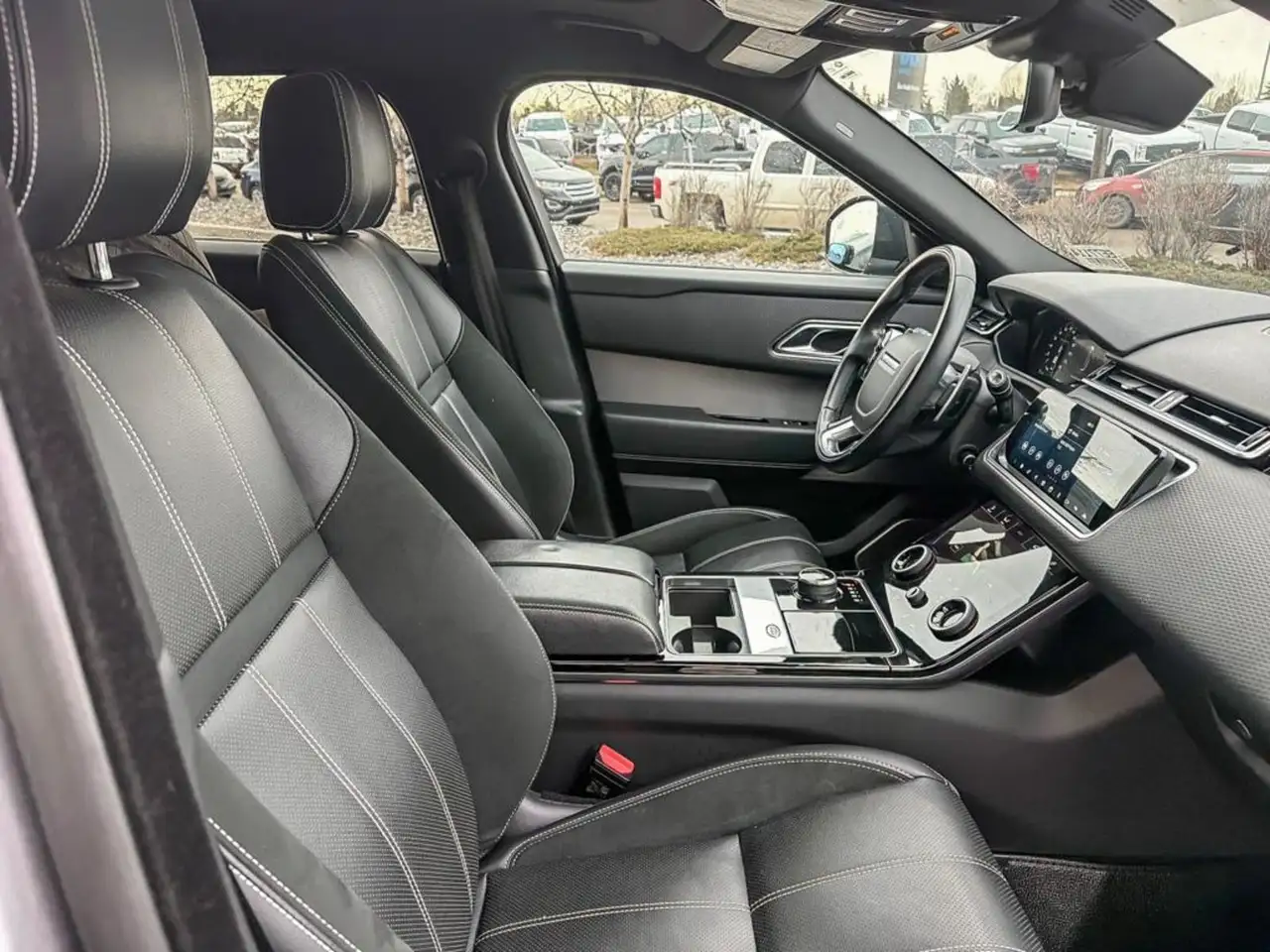 Land Rover Range Rover Velar снимка Land Rover Range Rover Velar