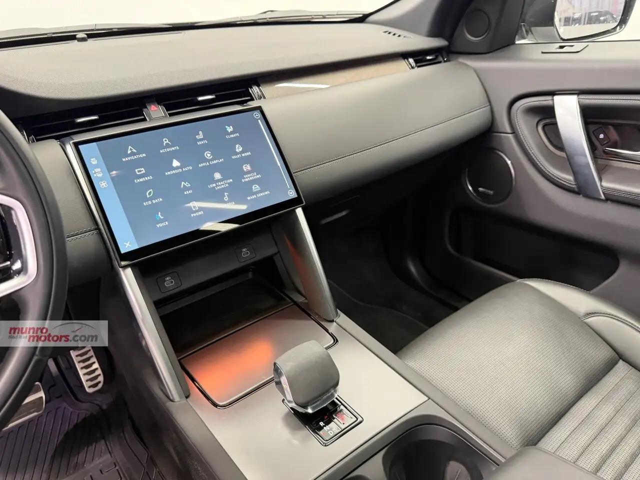 Land Rover Discovery Sport снимка Land Rover Discovery Sport