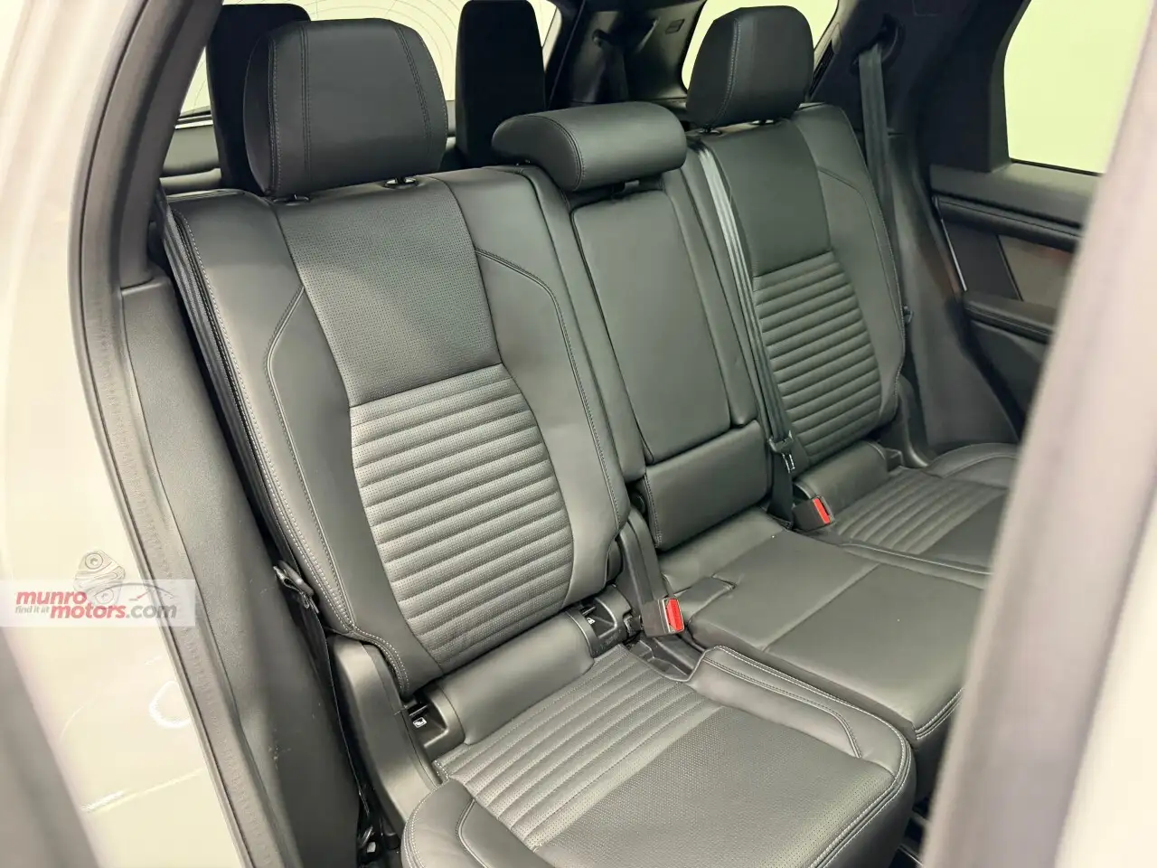 Land Rover Discovery Sport снимка Land Rover Discovery Sport