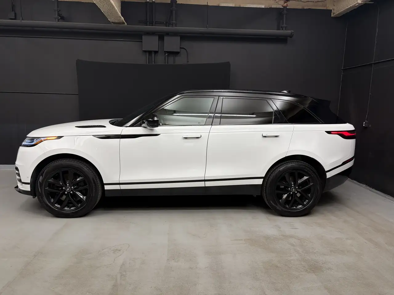 Land Rover Range Rover Velar снимка Land Rover Range Rover Velar