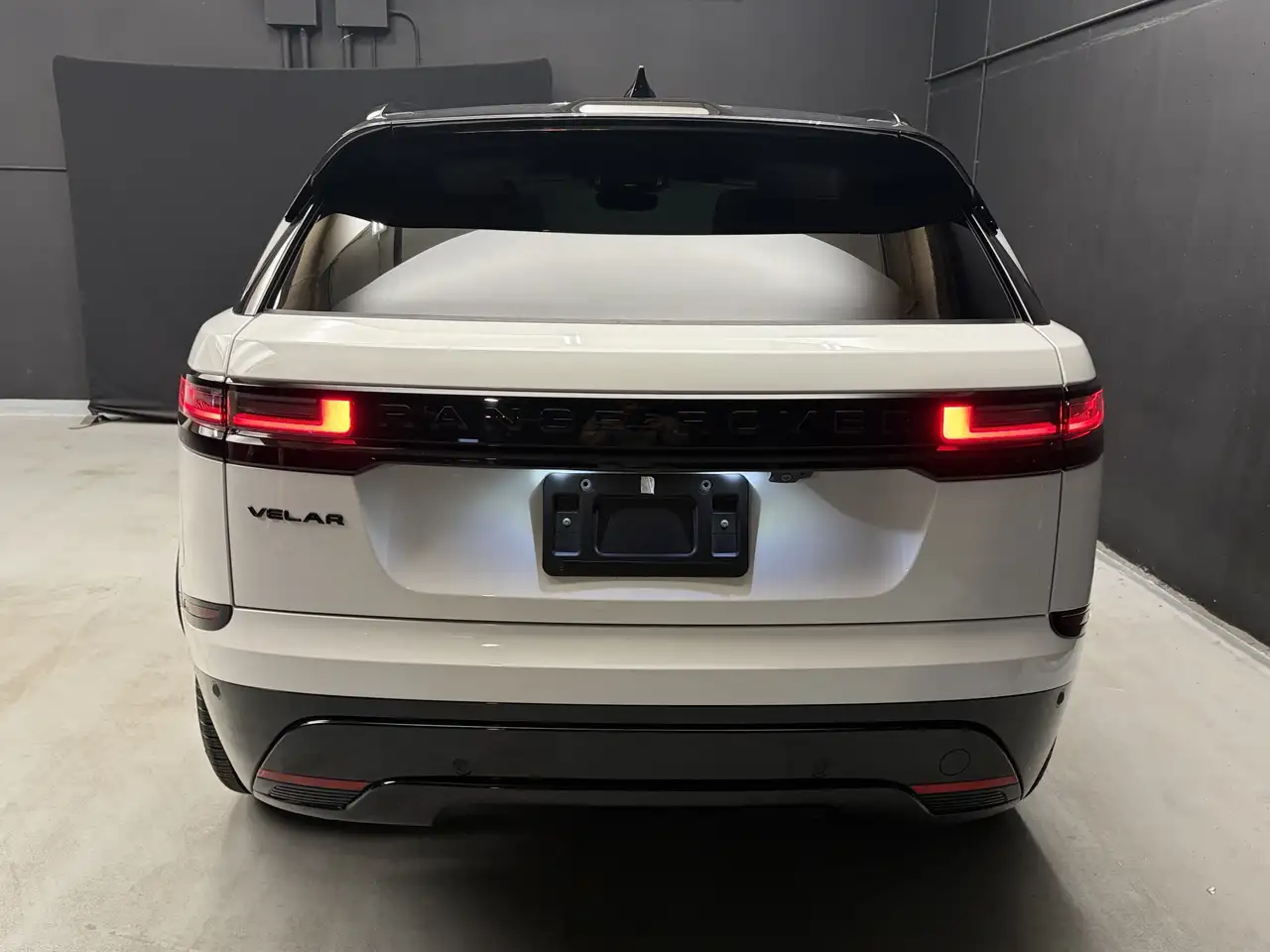 Land Rover Range Rover Velar снимка Land Rover Range Rover Velar