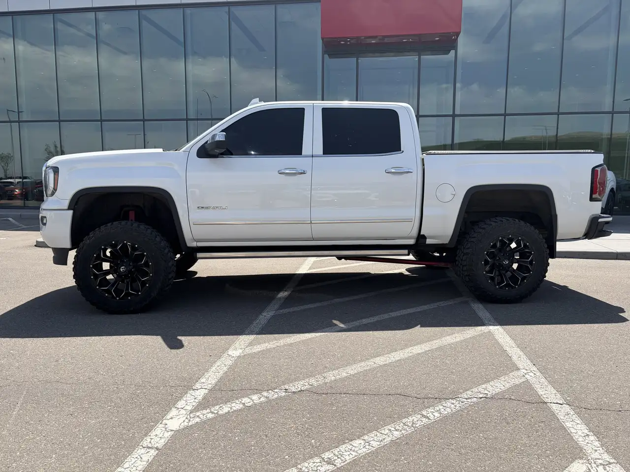GMC Sierra 1500 снимка GMC Sierra 1500