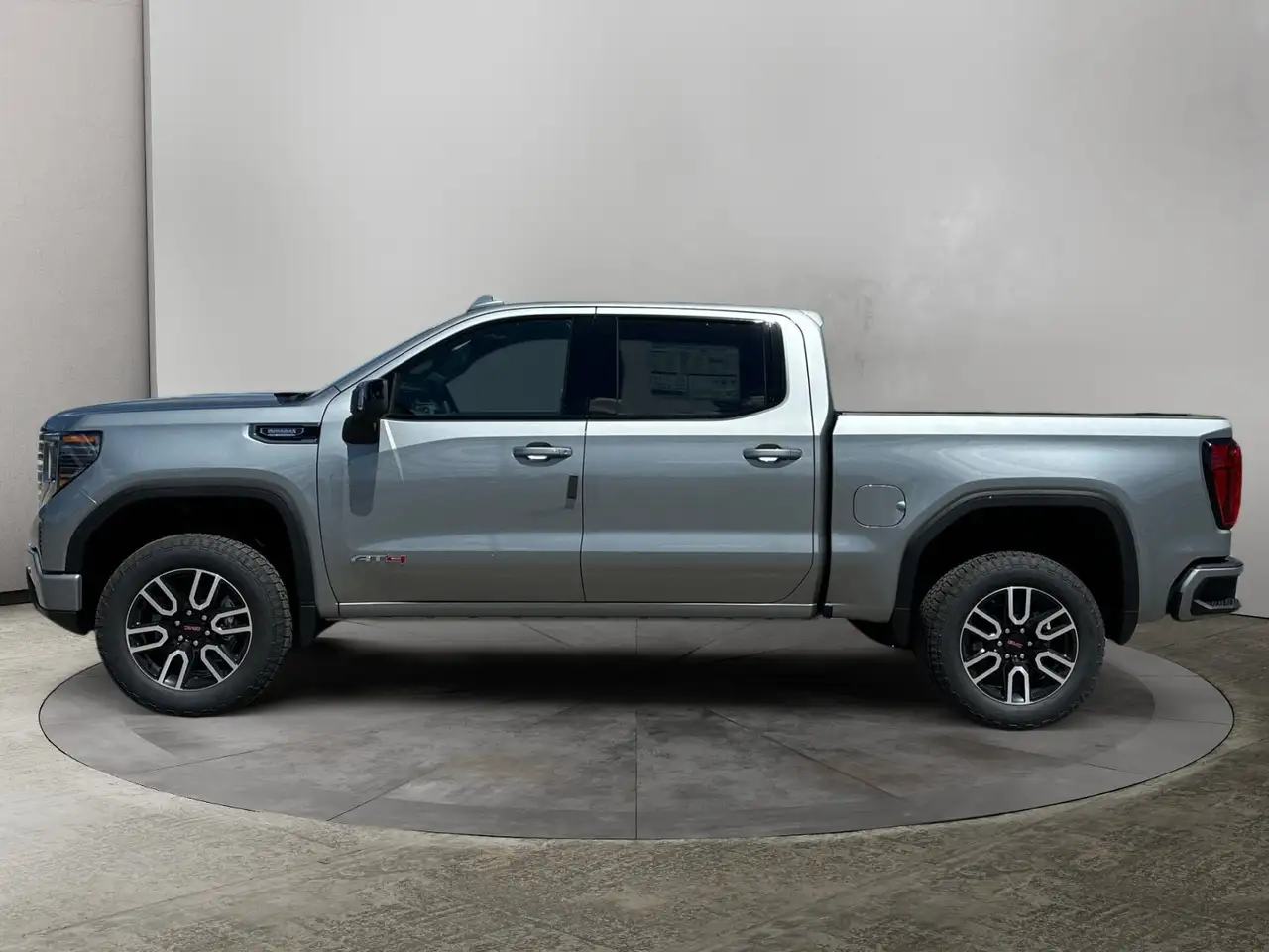 GMC Sierra 1500 photo GMC Sierra 1500