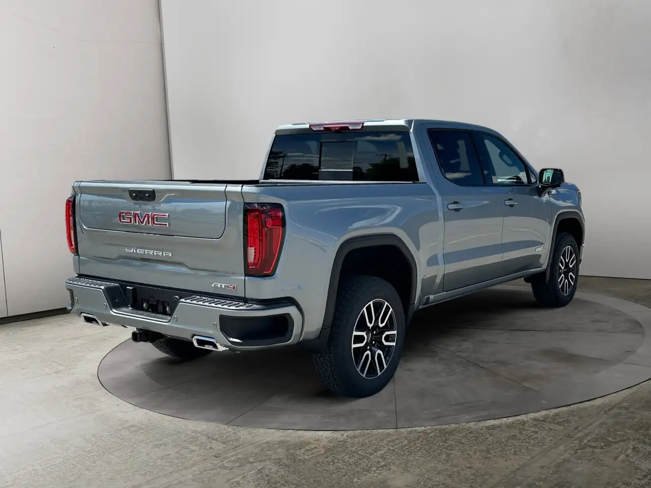 GMC Sierra 1500 photo GMC Sierra 1500
