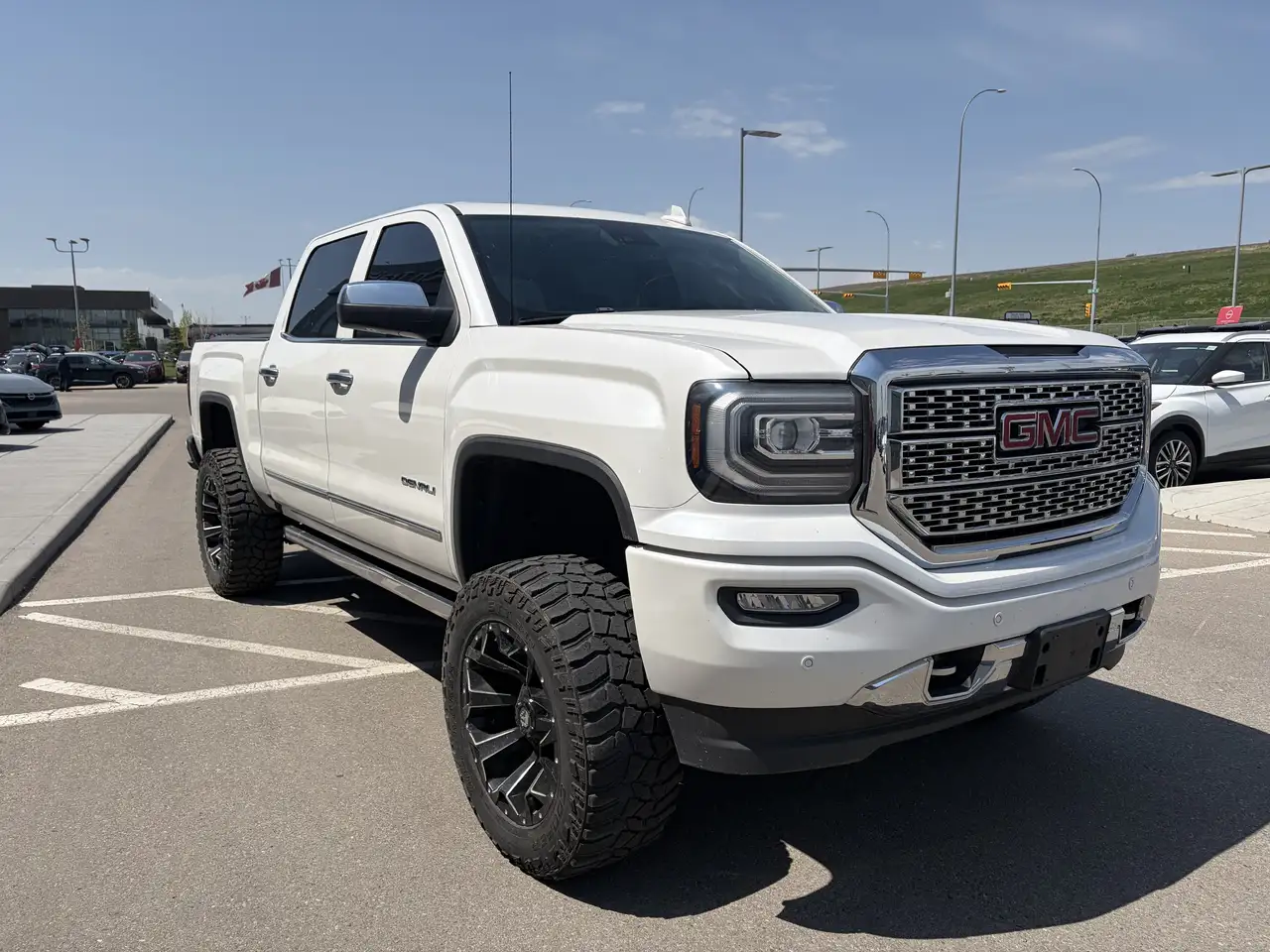 GMC Sierra 1500 снимка GMC Sierra 1500