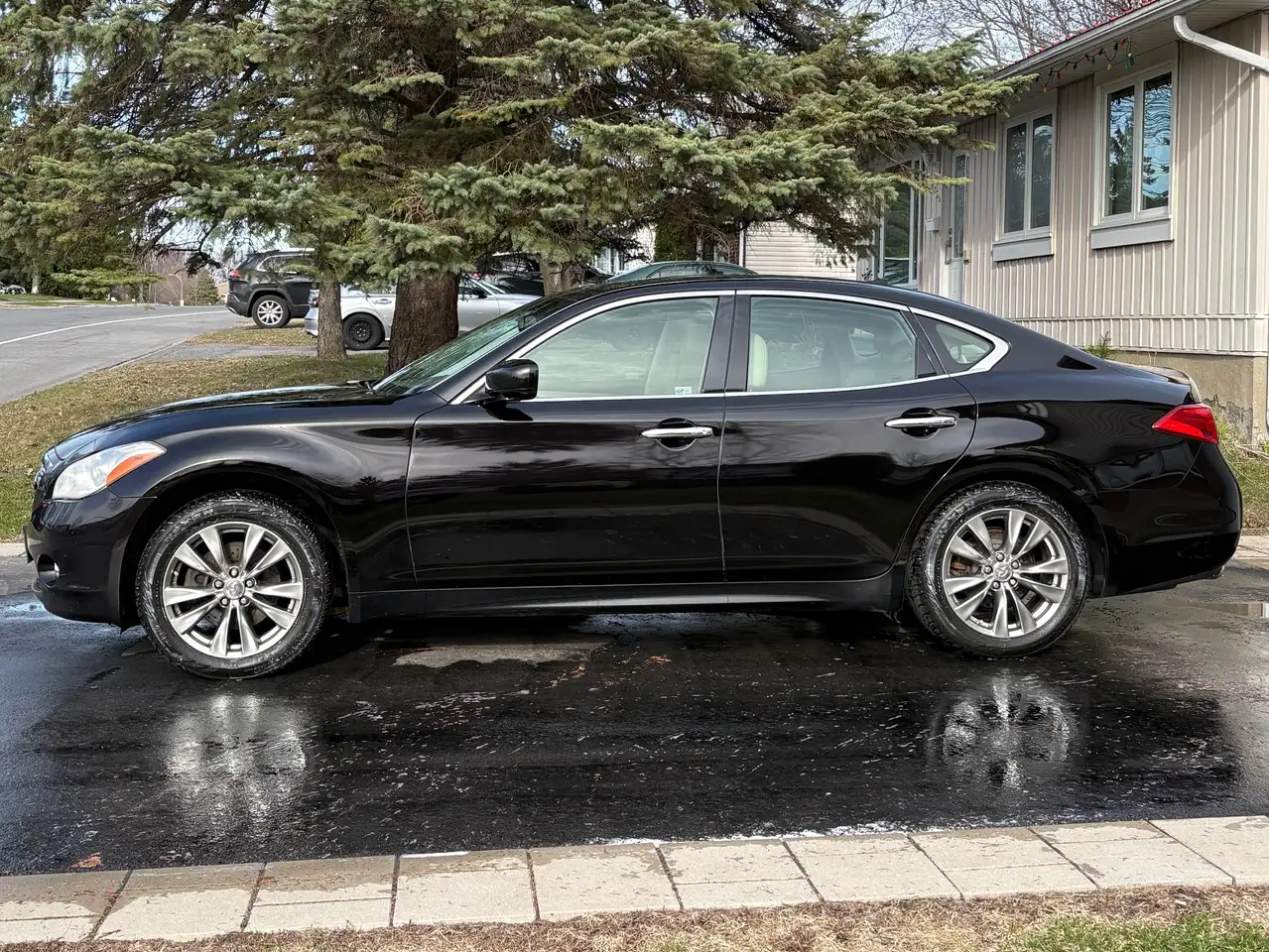 Infiniti M photo Infiniti M