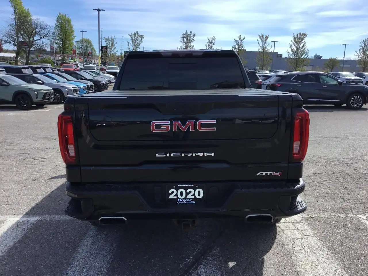 GMC Sierra 1500 снимка GMC Sierra 1500
