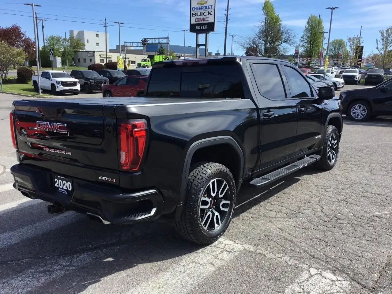 GMC Sierra 1500 снимка GMC Sierra 1500