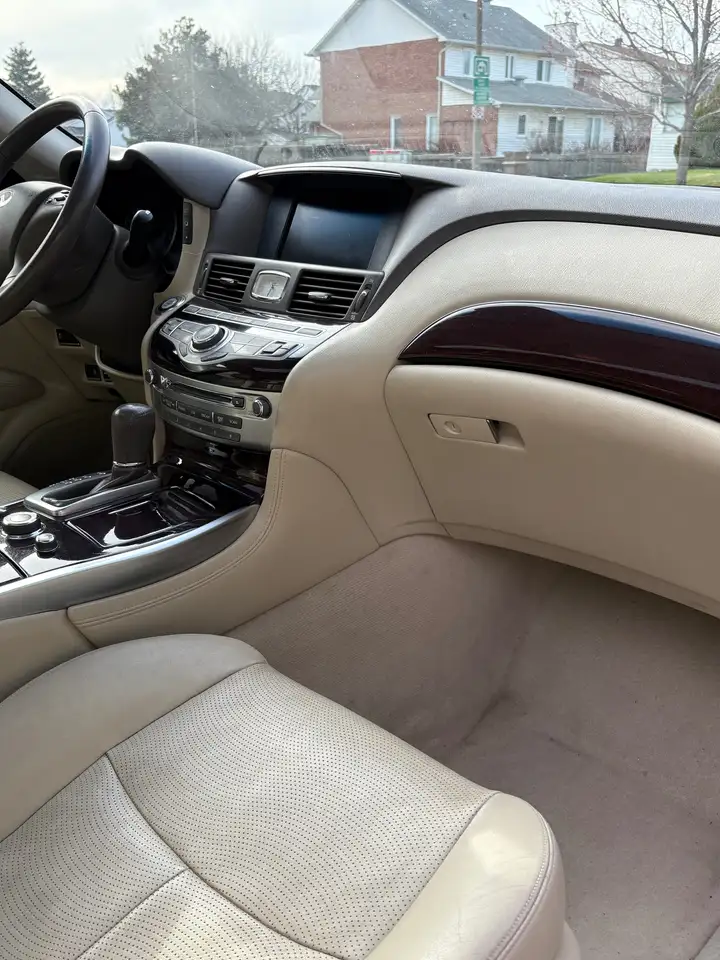 Infiniti M photo Infiniti M