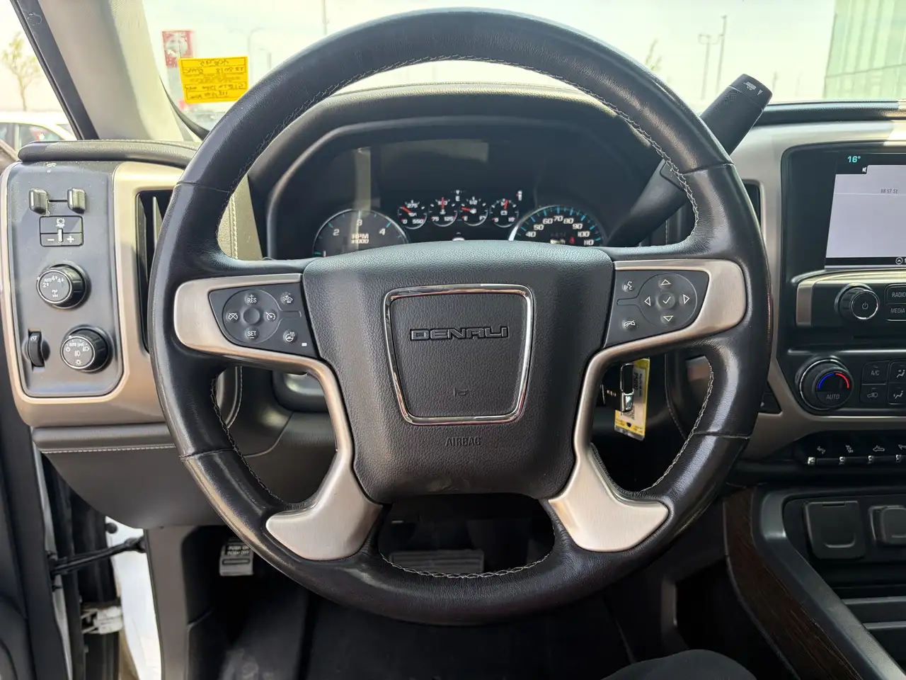 GMC Sierra 1500 снимка GMC Sierra 1500