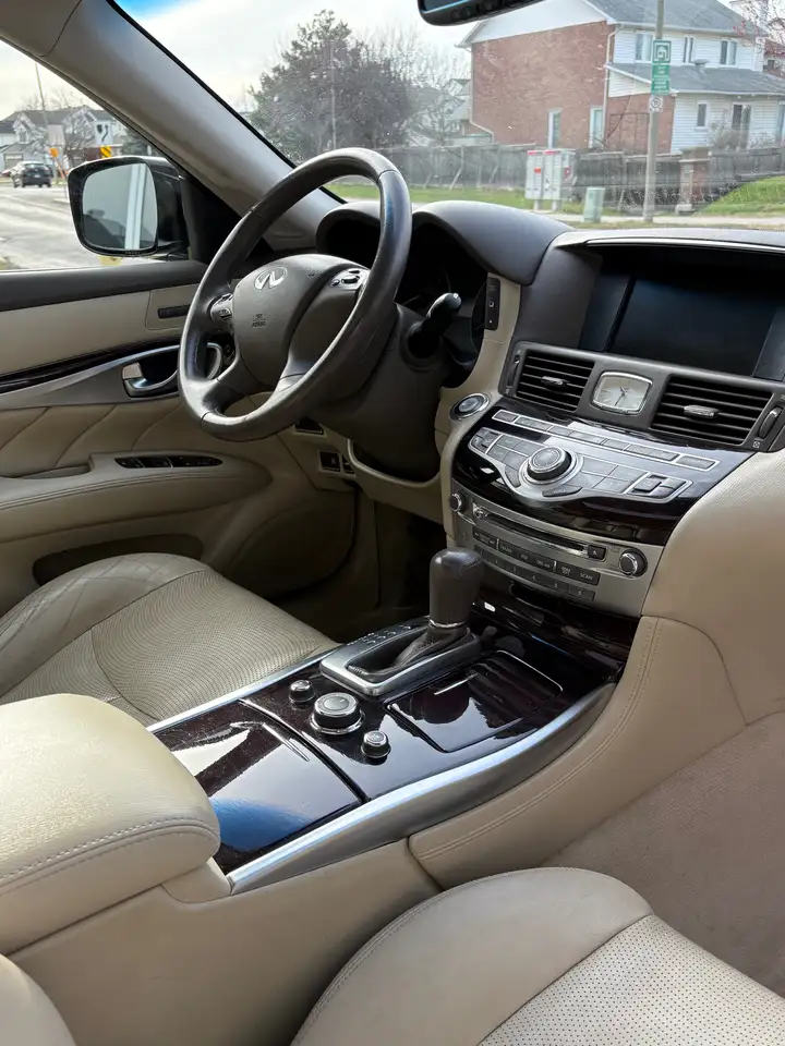 Infiniti M photo Infiniti M