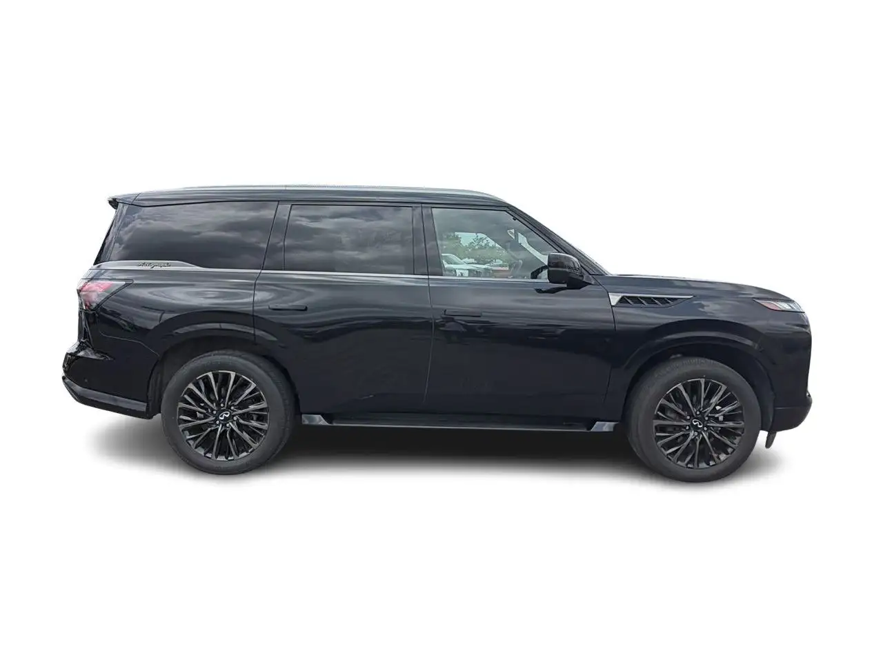 Infiniti QX80 photo Infiniti QX80