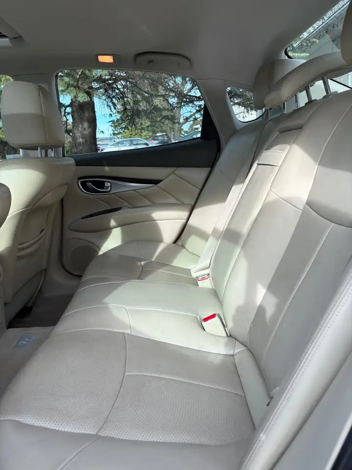 Infiniti M photo Infiniti M