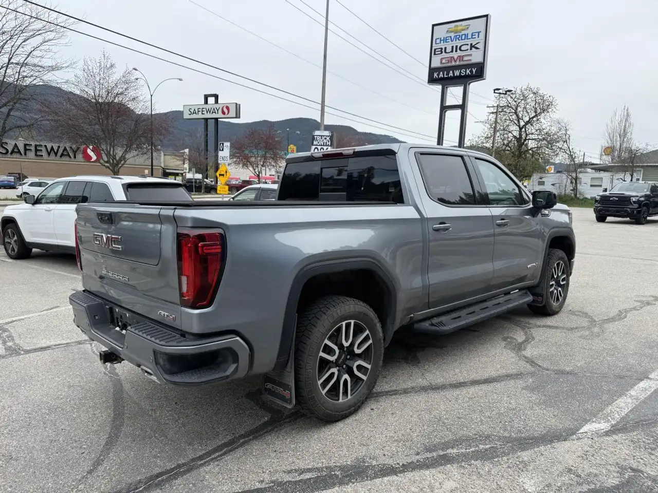 GMC Sierra 1500 снимка GMC Sierra 1500