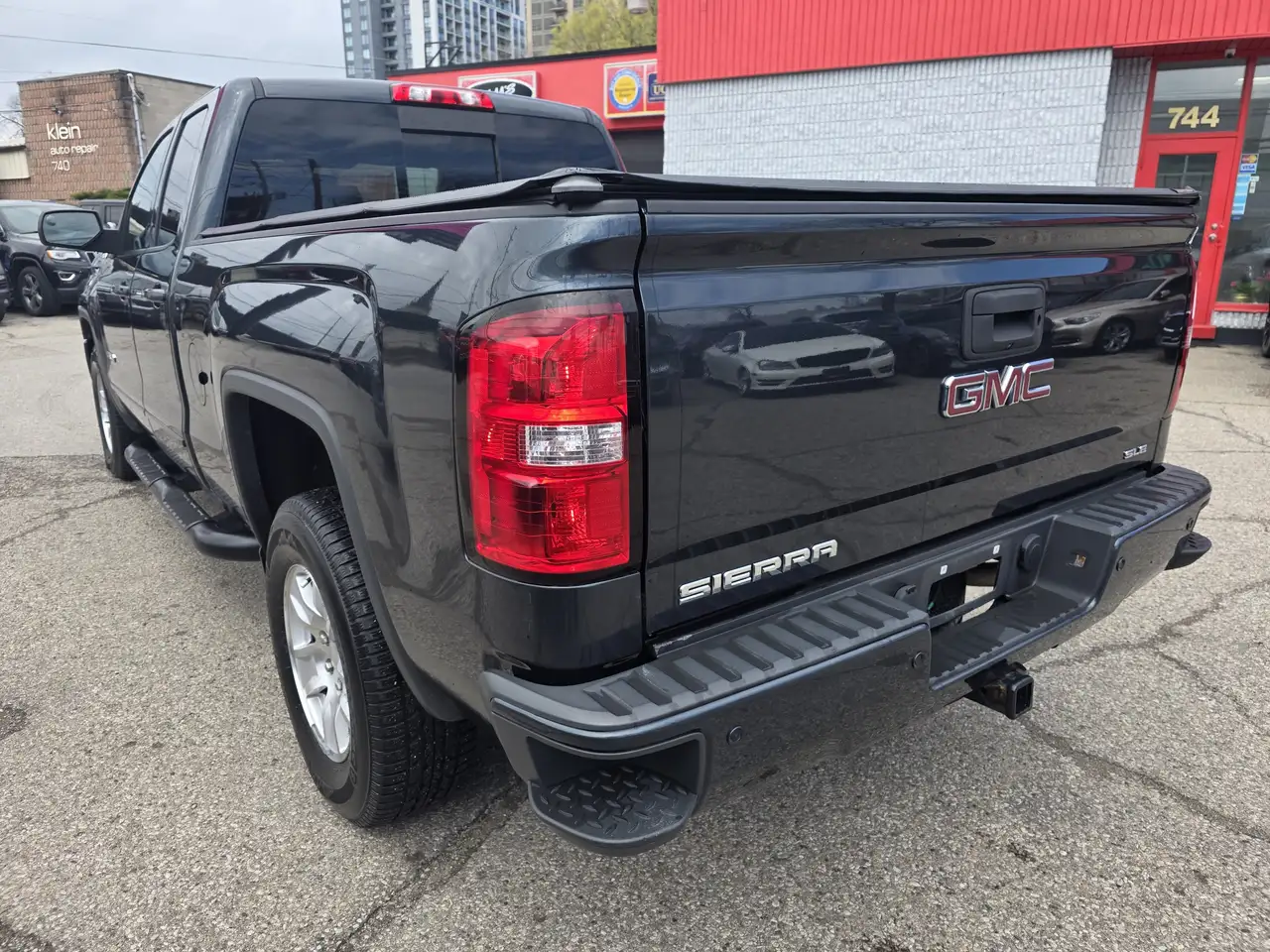 GMC Sierra 1500 photo GMC Sierra 1500
