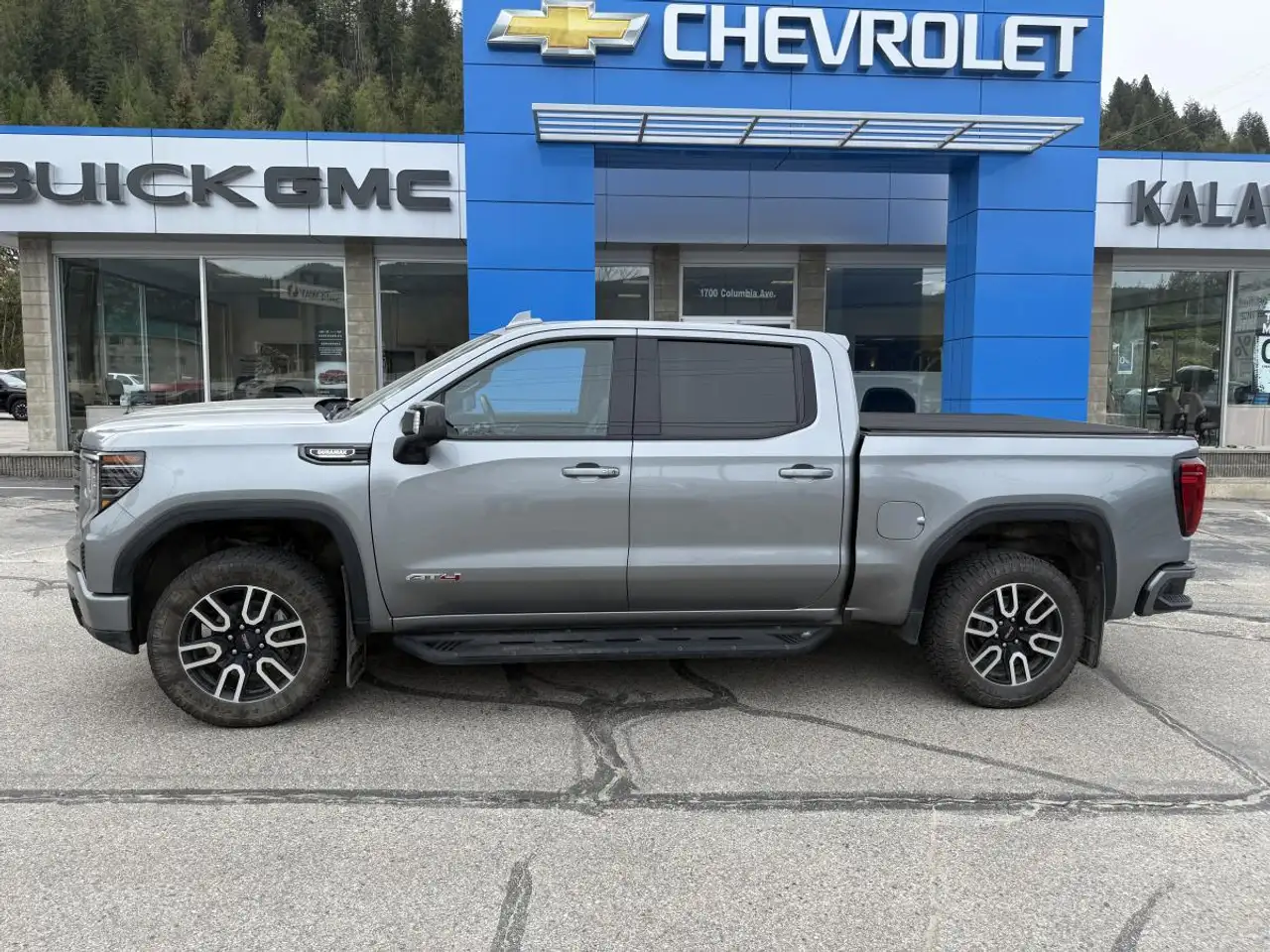 GMC Sierra 1500 снимка GMC Sierra 1500