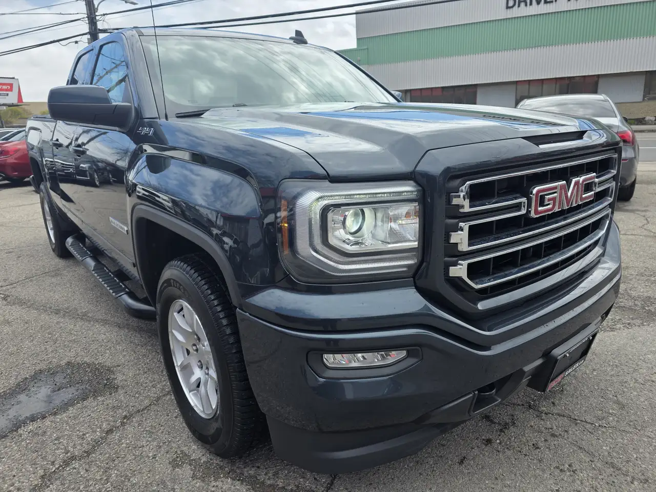 GMC Sierra 1500 photo GMC Sierra 1500