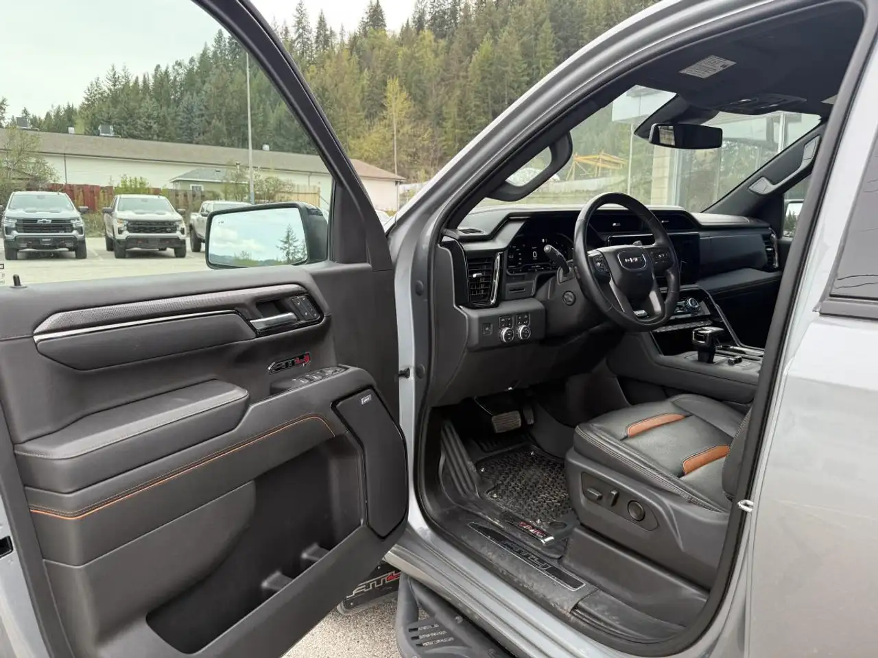 GMC Sierra 1500 снимка GMC Sierra 1500