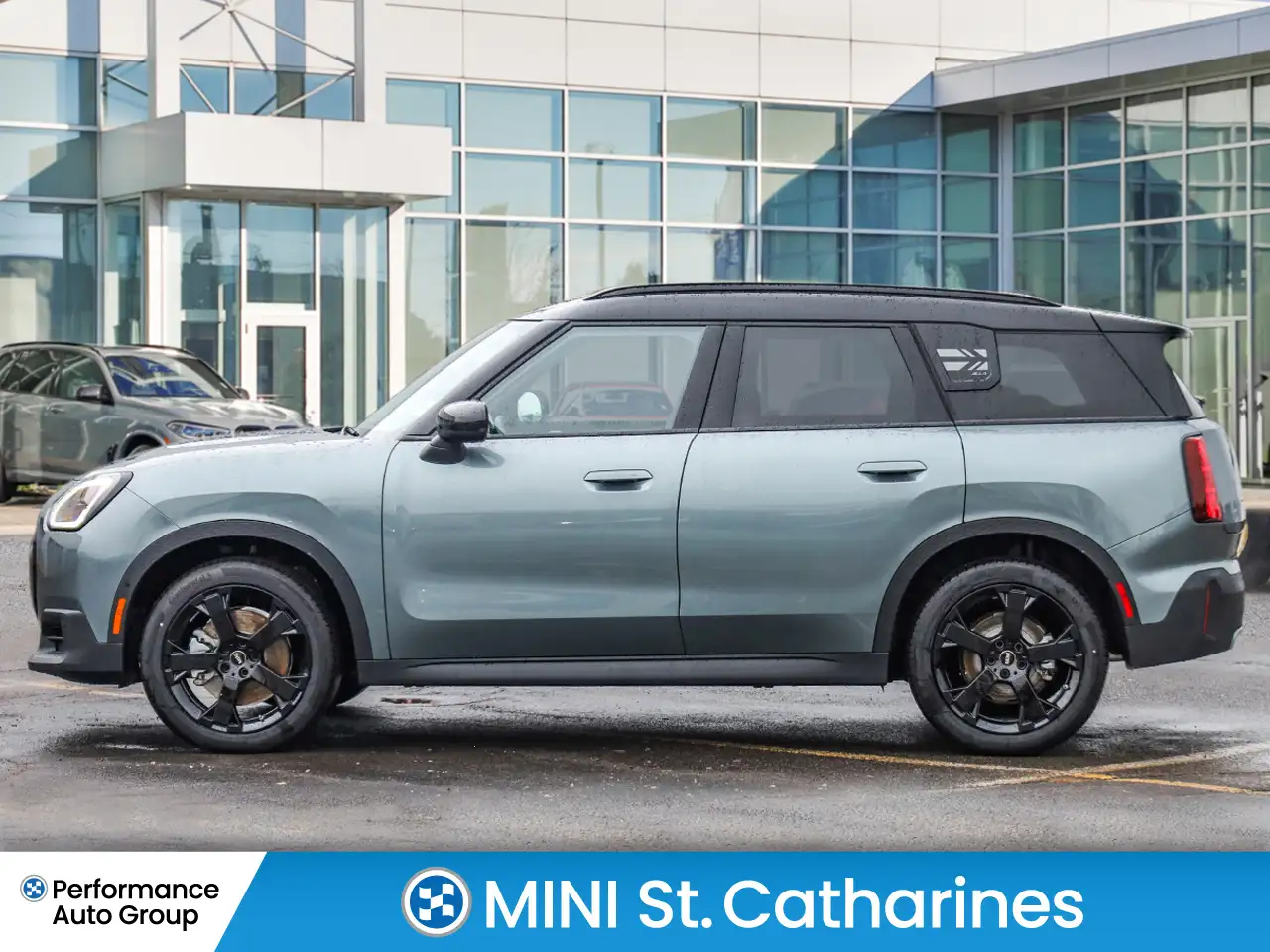 MINI Countryman photo MINI Countryman