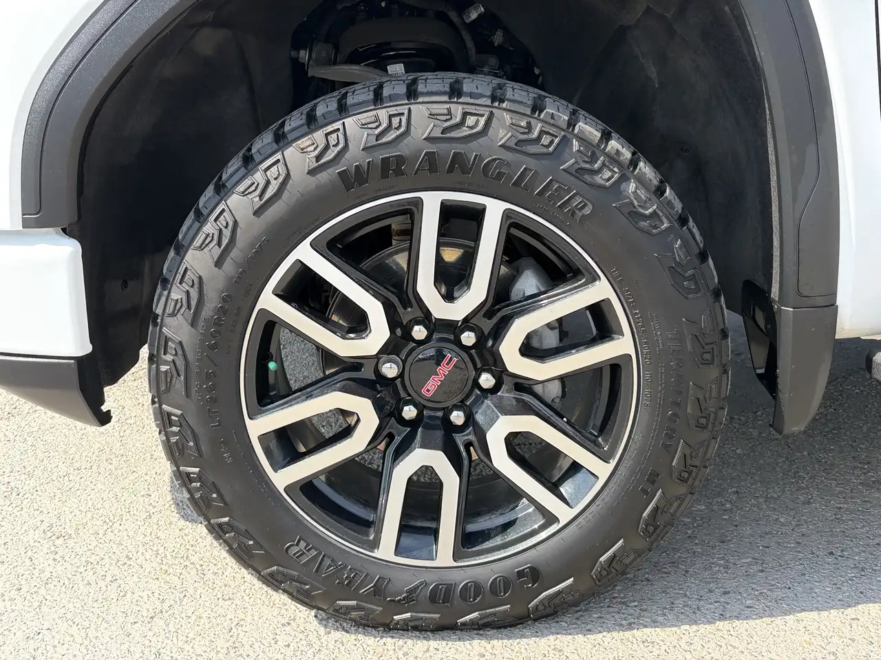 GMC Sierra 1500 photo GMC Sierra 1500