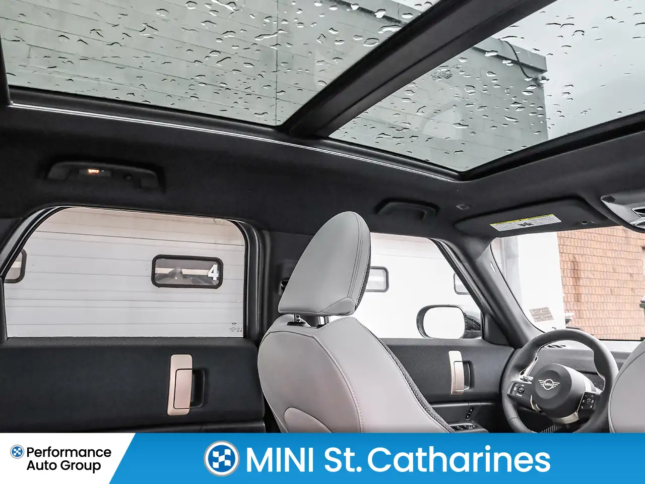 MINI Countryman photo MINI Countryman