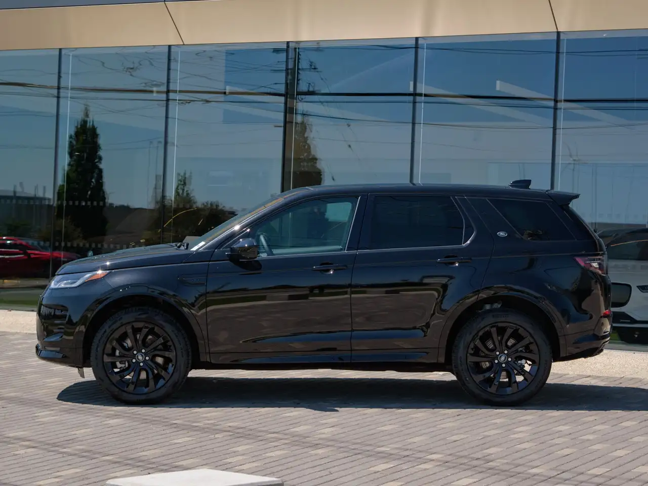 Land Rover Discovery Sport снимка Land Rover Discovery Sport