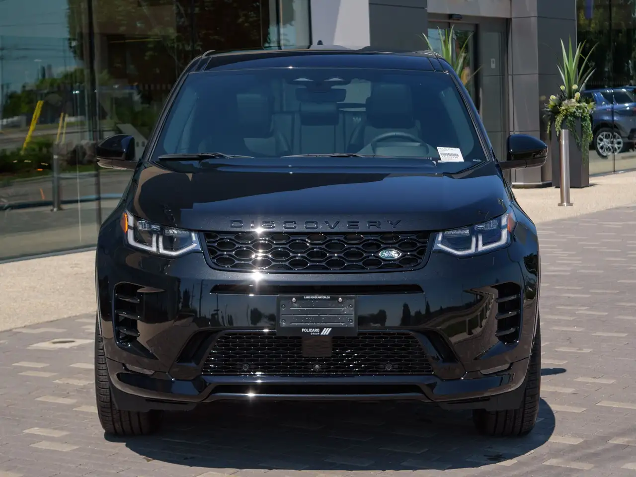 Land Rover Discovery Sport снимка Land Rover Discovery Sport