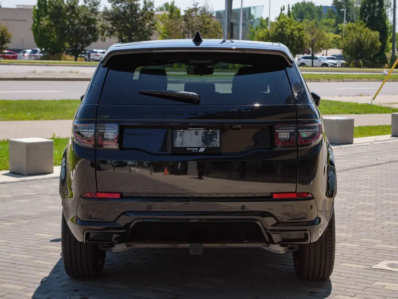 Land Rover Discovery Sport снимка Land Rover Discovery Sport