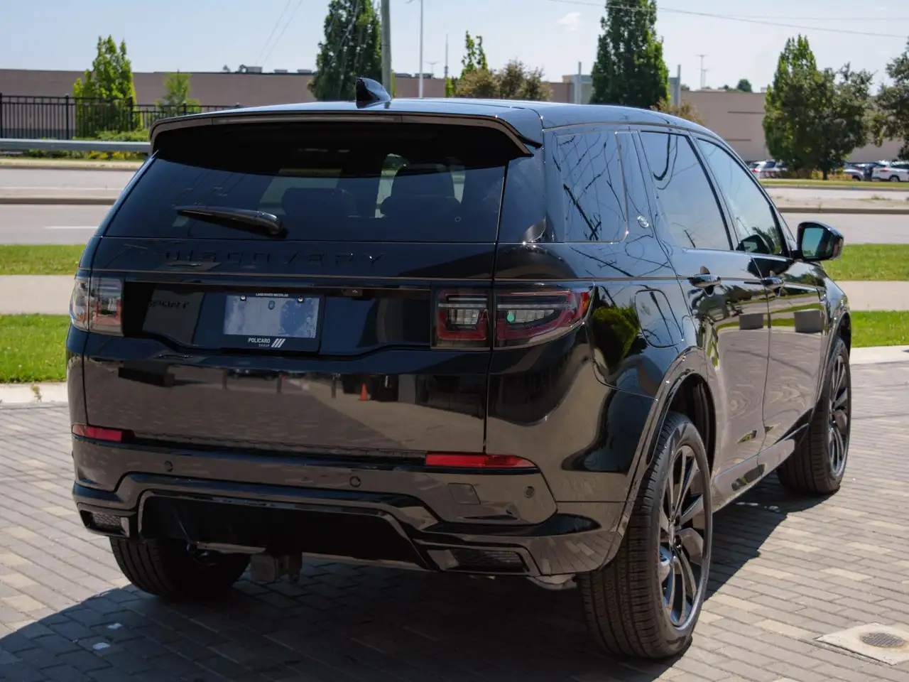 Land Rover Discovery Sport снимка Land Rover Discovery Sport