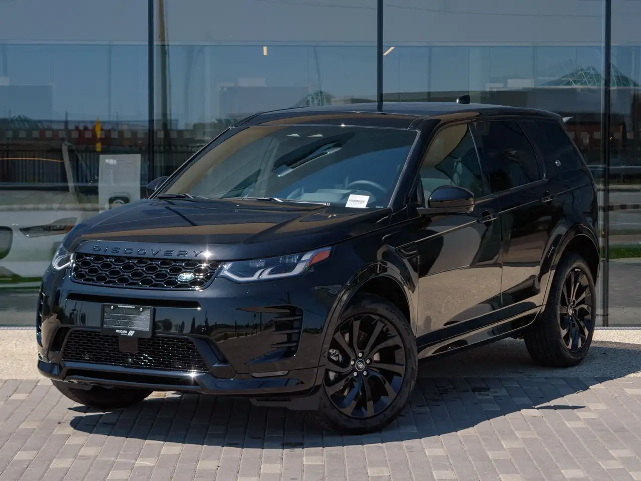 Land Rover Discovery Sport снимка Land Rover Discovery Sport