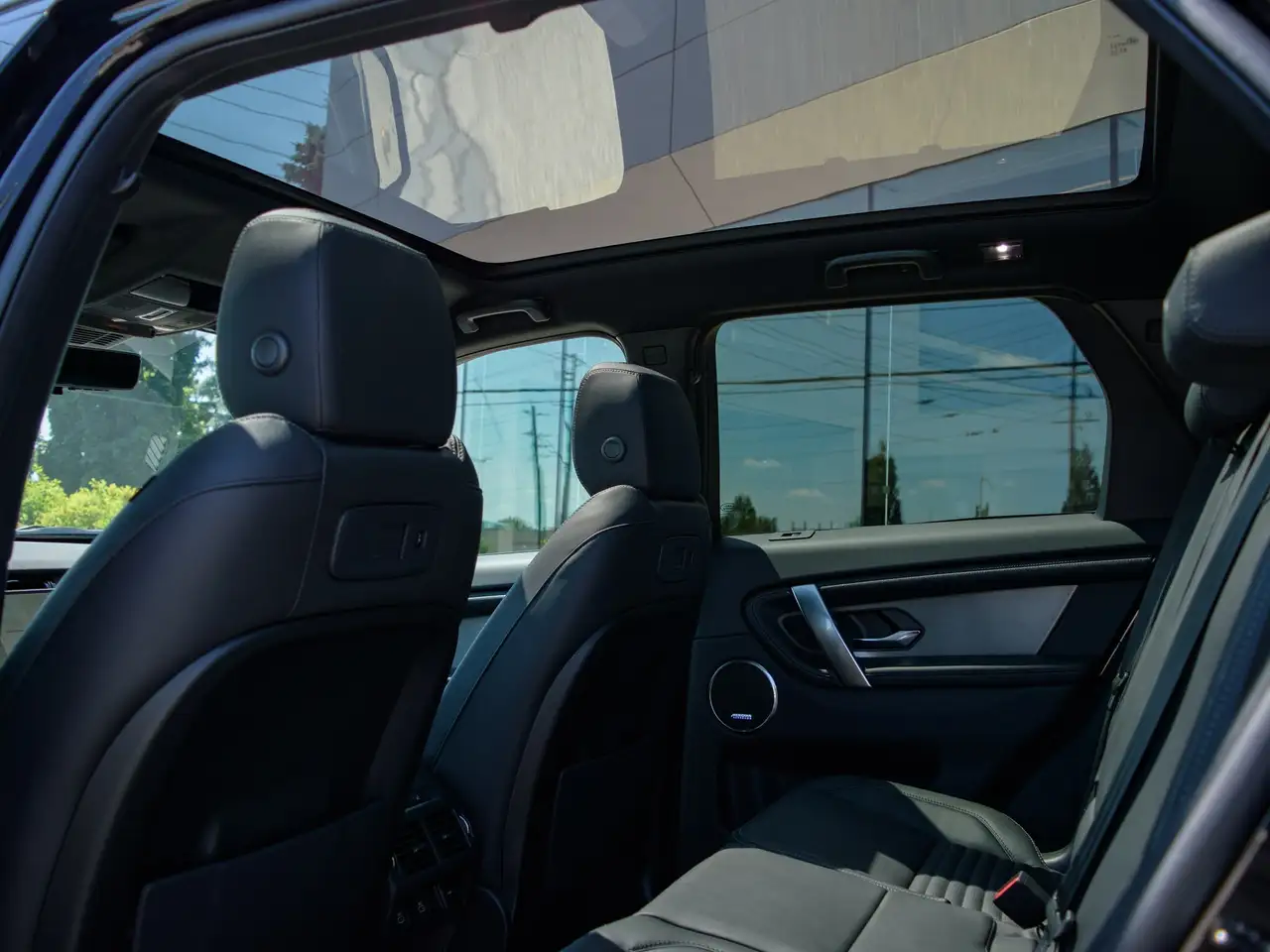 Land Rover Discovery Sport снимка Land Rover Discovery Sport